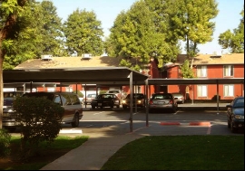 Villa Margaritas Apartments in Fresno, CA - Building Photo - Building Photo