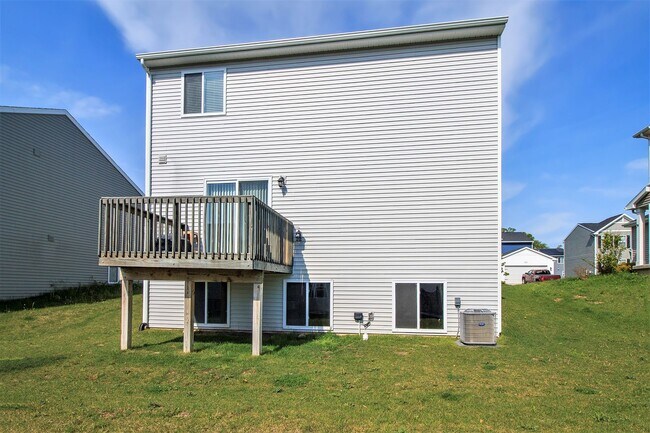2794 Jordan River Dr in Fowlerville, MI - Building Photo - Building Photo