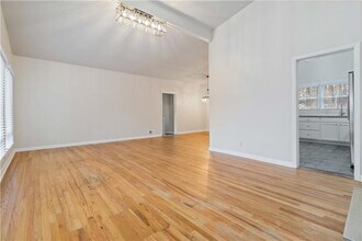 3035 McLendon Cir NW in Atlanta, GA - Building Photo - Building Photo