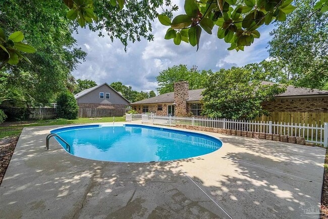 6464 Lake Charlene Ct in Pensacola, FL - Building Photo - Building Photo