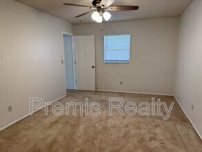 2772 Lomond Dr in Palm Harbor, FL - Building Photo - Building Photo