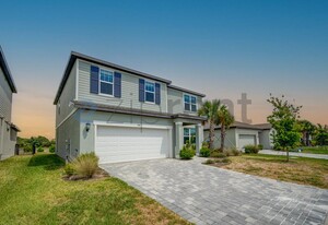 Unit in Nokomis, FL - Building Photo
