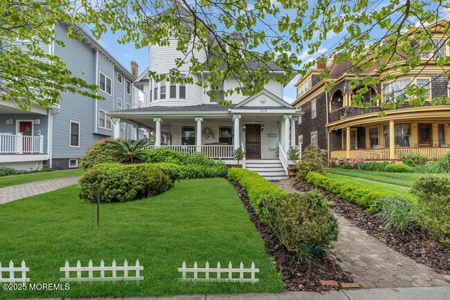 property at 304 8th Ave