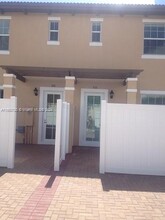 1522 SW 147th Ter in Pembroke Pines, FL - Building Photo - Building Photo