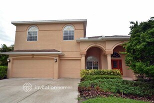 13075 Peregrin Cir in Bradenton, FL - Building Photo