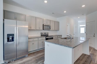 7110 Fisk Dr in Leland, NC - Building Photo - Building Photo