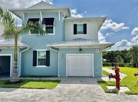 26410 Coco Cay Cir in Bonita Springs, FL - Building Photo