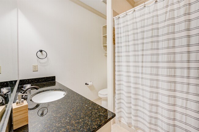 3105 Fairdale Oaks E