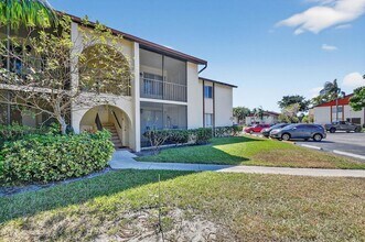 4723 Sable Pine Cir, Unit D2 in West Palm Beach, FL - Foto de edificio - Building Photo