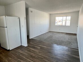324 Zenith St in Chula Vista, CA - Building Photo - Building Photo