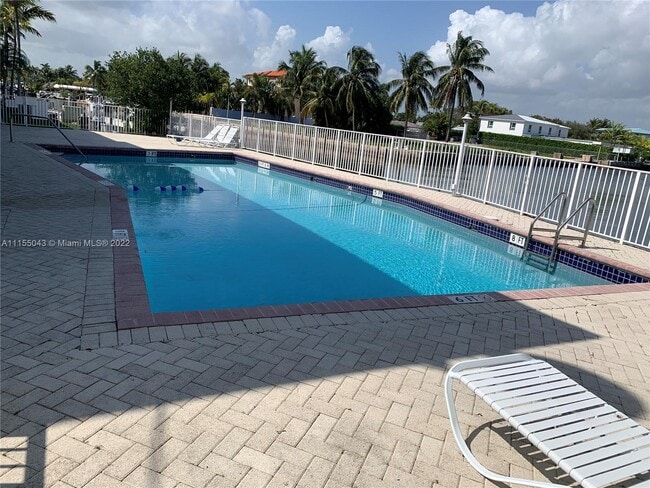 2225 NE 123rd St, Unit 114 in North Miami, FL - Foto de edificio - Building Photo