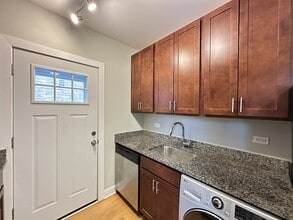 550 Chestnut St in Winnetka, IL - Building Photo - Building Photo