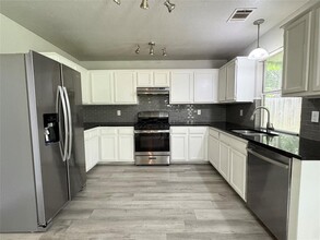 2103 Aster Way in Round Rock, TX - Building Photo - Building Photo
