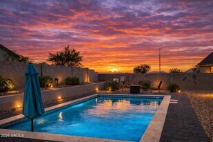 1016 W Beacon Dr in Casa Grande, AZ - Building Photo