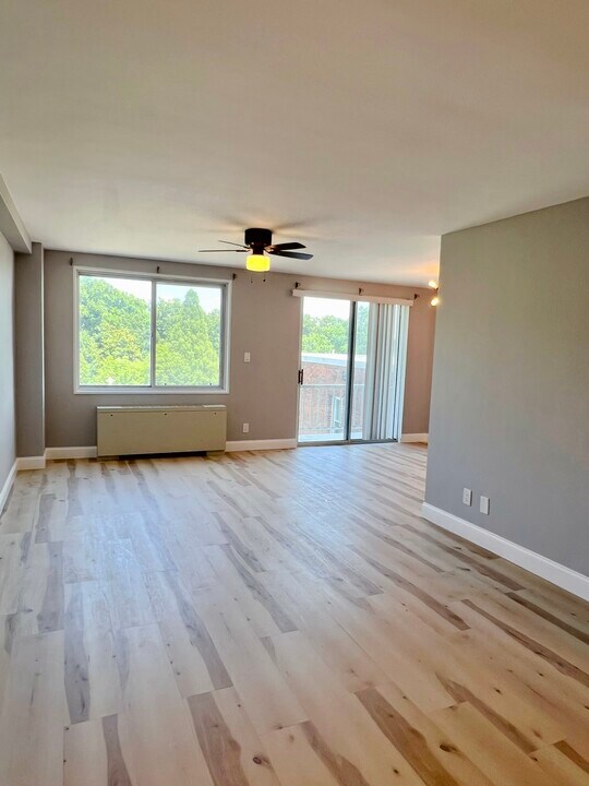 2829 Connecticut Ave NW in Washington, DC - Building Photo
