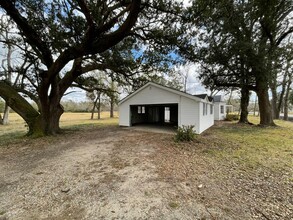 144 Rip Henagan Rd in Dequincy, LA - Building Photo - Building Photo