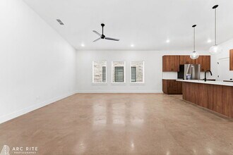 4529 22nd Pl in Lubbock, TX - Foto de edificio - Building Photo