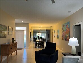 202 Old Meadow Way in Palm Beach Gardens, FL - Building Photo - Building Photo