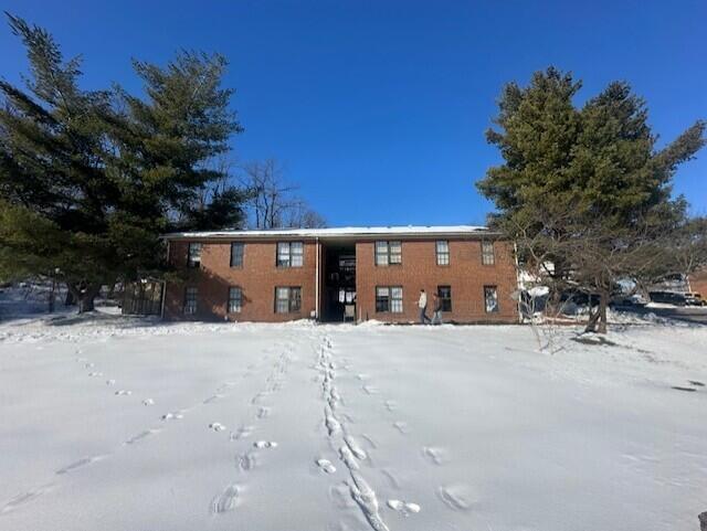 property at 121 N Brand St