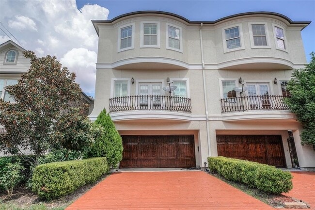 property at 4218 Drake St