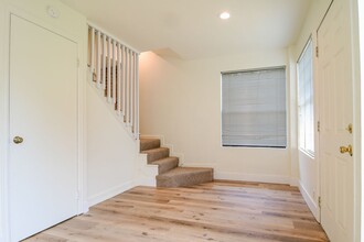 3623 34th Ave W in Seattle, WA - Building Photo - Building Photo