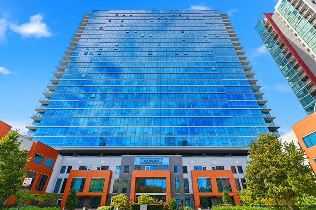 property at 1000 S Clark St