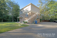 2501 Redwood Ave in Kalamazoo, MI - Building Photo - Building Photo