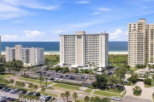 1230 Gulf Blvd in Clearwater, FL - Building Photo