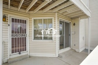 12645 E Pacific Cir in Aurora, CO - Foto de edificio - Building Photo
