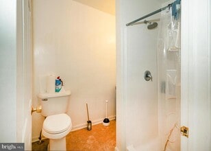 16 Sherwood Ln in Glassboro, NJ - Building Photo - Building Photo