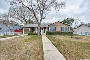 315 Rittiman Rd in San Antonio, TX - Building Photo