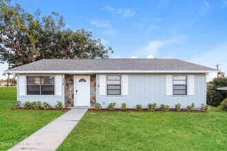 339 13th St SW in Vero Beach, FL - Building Photo - Building Photo