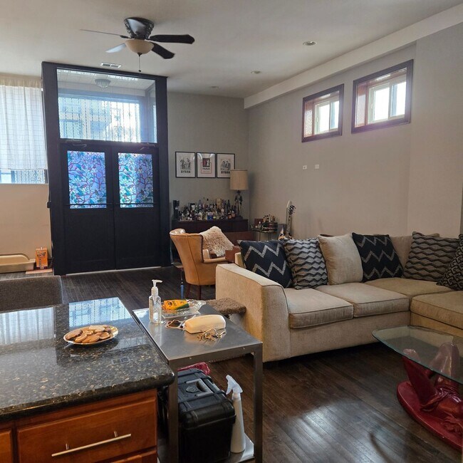 property at 2422 W Fullerton Ave