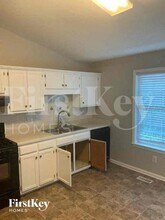 4238 Sturbridge Dr in Douglasville, GA - Foto de edificio - Building Photo