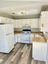 33146 Jamette Rd in Dade City, FL - Building Photo - Building Photo