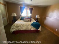 323 Maroon Ct photo'