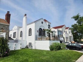 45 W Penn St in Long Beach, NY - Building Photo