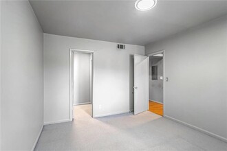 3501 Roswell Rd in Atlanta, GA - Building Photo - Building Photo