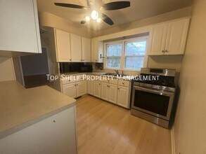 2823 Holcomb Ave in Des Moines, IA - Building Photo - Building Photo