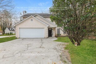 1999 Sandbrook Ct SW in Atlanta, GA - Building Photo