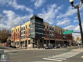 989 S Buchanan St in Arlington, VA - Building Photo