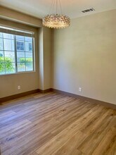 911 Brea Ln in San Jose, CA - Building Photo - Building Photo