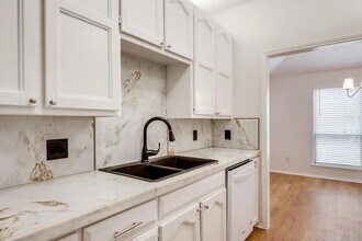 500 Norwood Pl in Arlington, TX - Building Photo - Building Photo