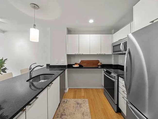 property at 2 Earhart St