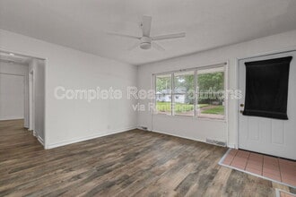 1736 Nemnich Rd in St. Louis, MO - Building Photo - Building Photo