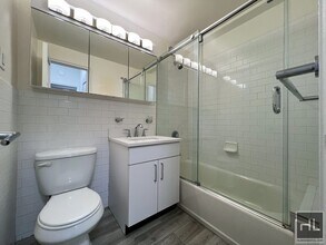EAST 69 STREET in New York, NY - Building Photo - Building Photo