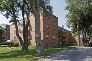 441 Elmwood Apartments