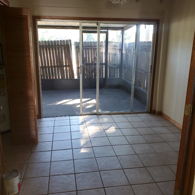 7240 Parkside Villas Dr in St. Petersburg, FL - Building Photo - Building Photo