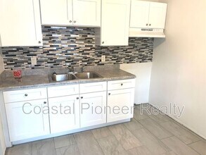 7904 N Marks St in Tampa, FL - Building Photo - Building Photo