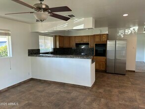 3513 N Apache Way in Scottsdale, AZ - Building Photo - Building Photo